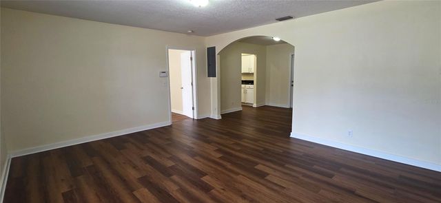 2417 WISHING WELL CIRCLE, Tampa, FL 33619
