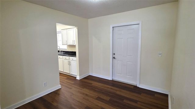 2417 WISHING WELL CIRCLE, Tampa, FL 33619