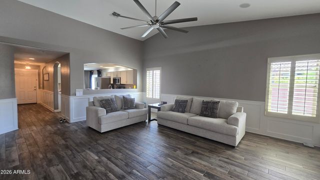 3423 E Crescent Way, Gilbert, AZ 85298