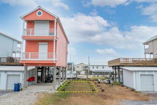 207 Beacon Lane, Cypremort Point, LA 70538