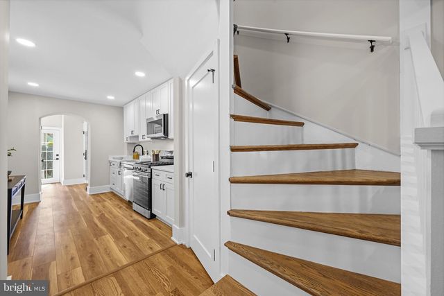 813 S LUZERNE AVE, Baltimore, MD 21224