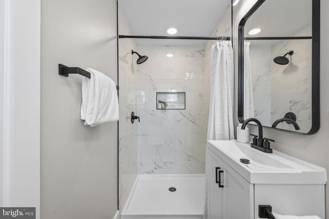 813 S LUZERNE AVE, Baltimore, MD 21224