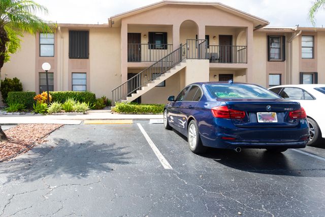 9467 Boca Cove Circle 804, Boca Raton, FL 33428