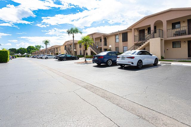 9467 Boca Cove Circle 804, Boca Raton, FL 33428