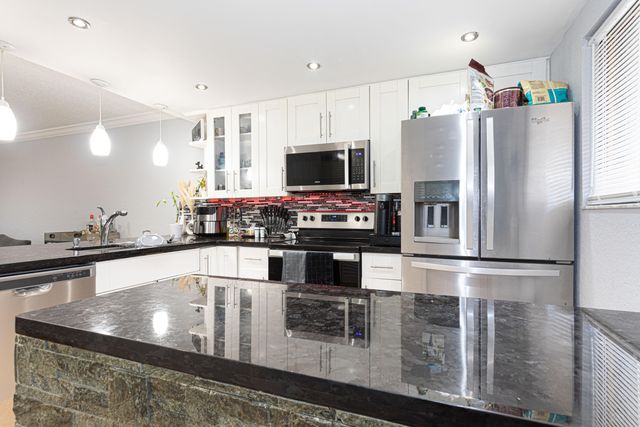 9467 Boca Cove Circle 804, Boca Raton, FL 33428