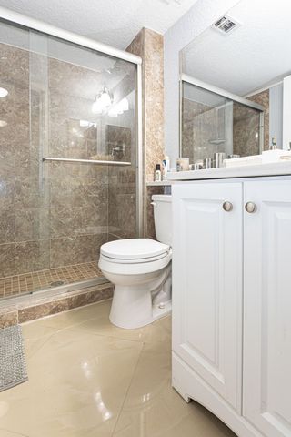 9467 Boca Cove Circle 804, Boca Raton, FL 33428