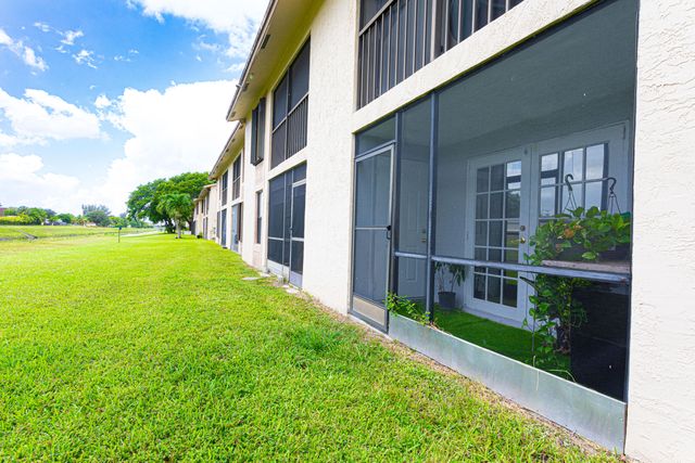 9467 Boca Cove Circle 804, Boca Raton, FL 33428