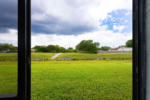 9467 Boca Cove Circle 804, Boca Raton, FL 33428