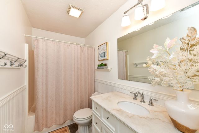 11453 Wilderness Trail, Fishers, IN 46038