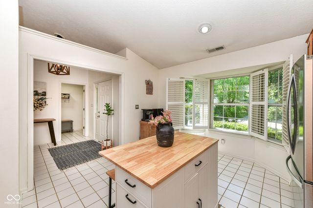 11453 Wilderness Trail, Fishers, IN 46038