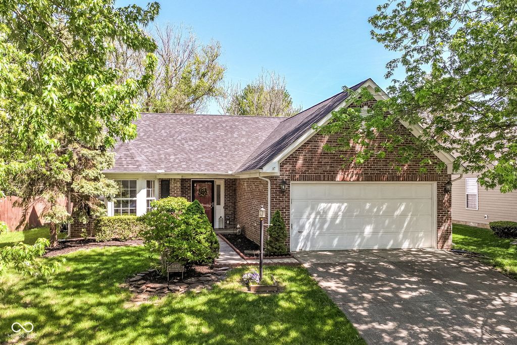 11453 Wilderness Trail, Fishers, IN 46038