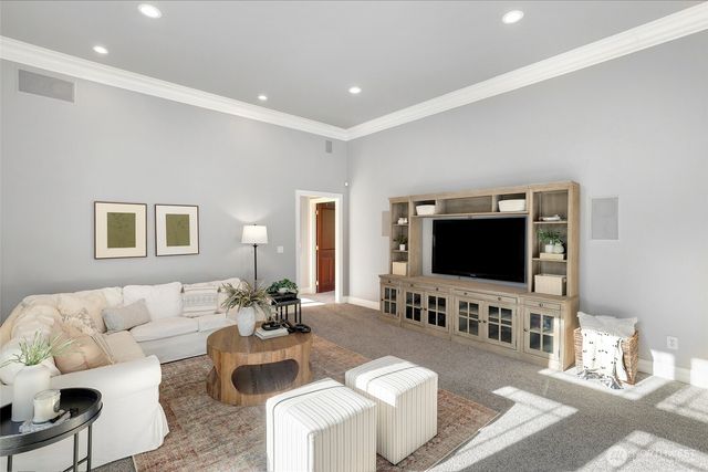 2726 9th Street SW, Puyallup, WA 98373