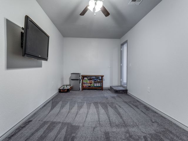 203 Pueblo Drive, Lake Kiowa, TX 76240