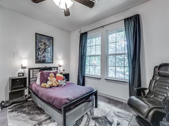 203 Pueblo Drive, Lake Kiowa, TX 76240
