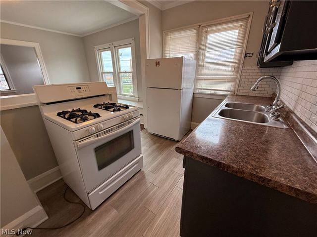 3241 Kildare Road, Cleveland Heights, OH 44118