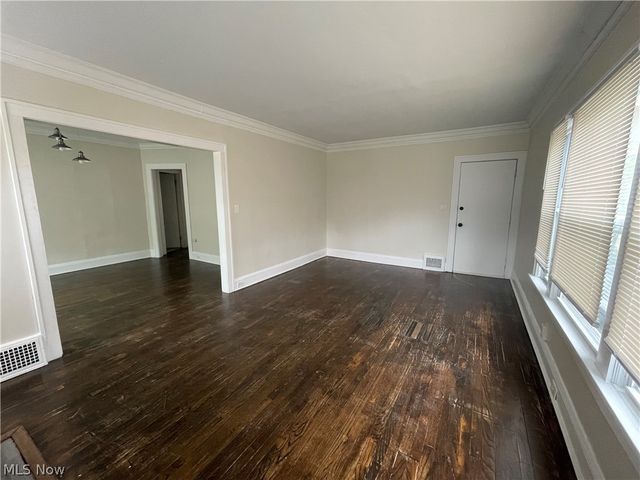 3241 Kildare Road, Cleveland Heights, OH 44118