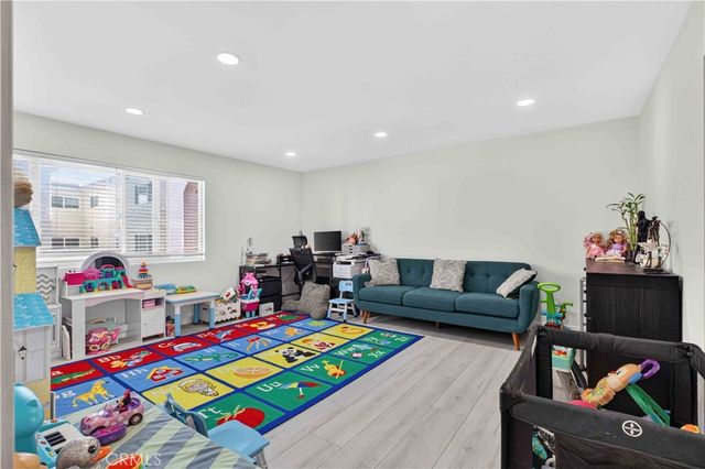 1344 5th 16, Glendale, CA 91201