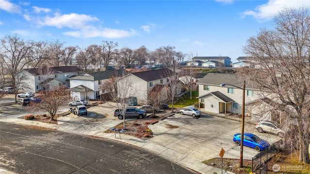 1818 W Crouse Street, Moses Lake, WA 98837