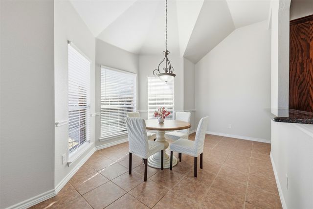 1524 Desert Hills Drive, Fort Worth, TX 76052