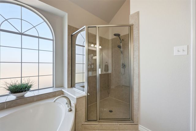 1524 Desert Hills Drive, Fort Worth, TX 76052