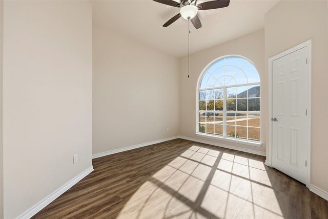 1524 Desert Hills Drive, Fort Worth, TX 76052