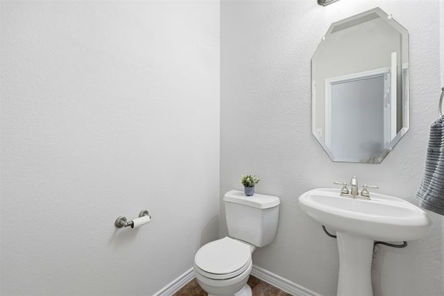 1524 Desert Hills Drive, Fort Worth, TX 76052