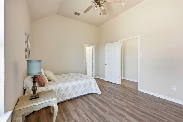 1524 Desert Hills Drive, Fort Worth, TX 76052