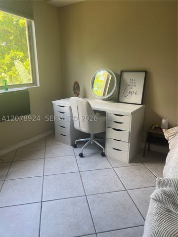 2630 SW 28th St 26, Miami, FL 33133