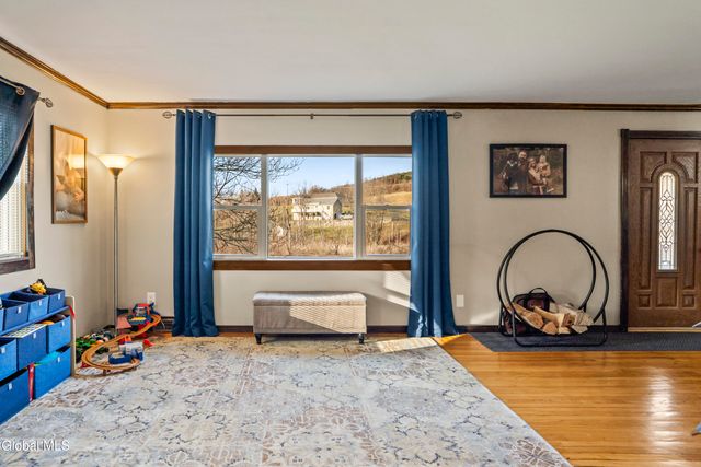 1950 New York 7, Brunswick, NY 12180