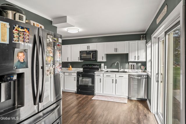 1950 New York 7, Brunswick, NY 12180