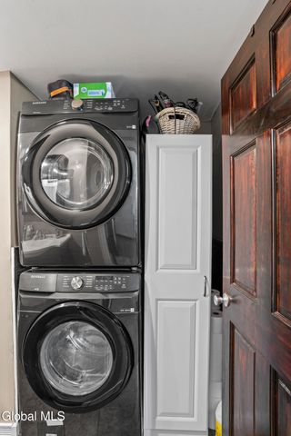 1950 New York 7, Brunswick, NY 12180