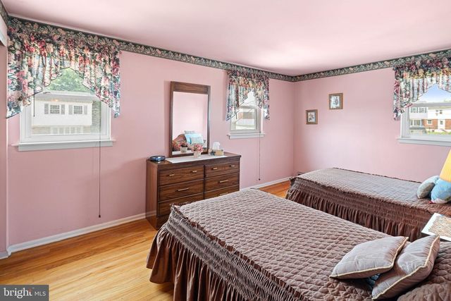 3161 DRAPER ST, Philadelphia, PA 19136