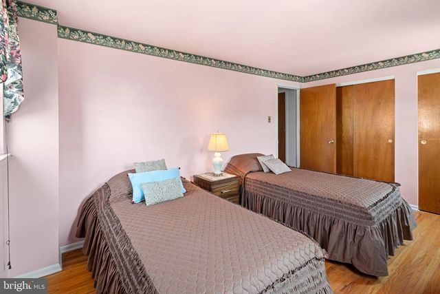 3161 DRAPER ST, Philadelphia, PA 19136