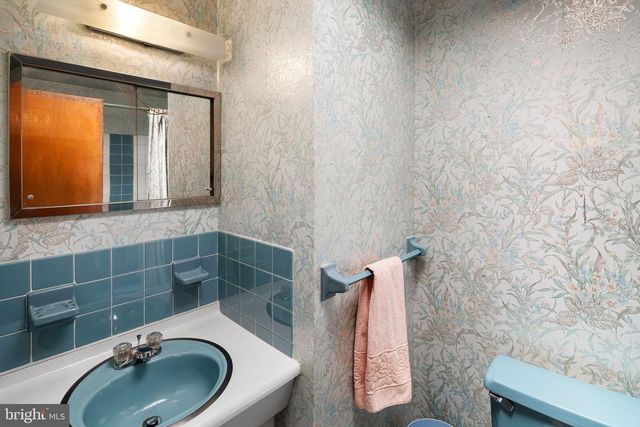 3161 DRAPER ST, Philadelphia, PA 19136