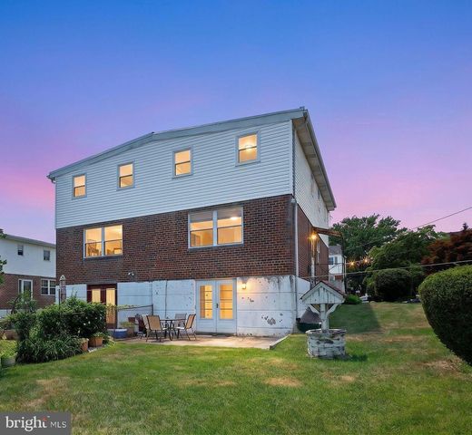 3161 DRAPER ST, Philadelphia, PA 19136