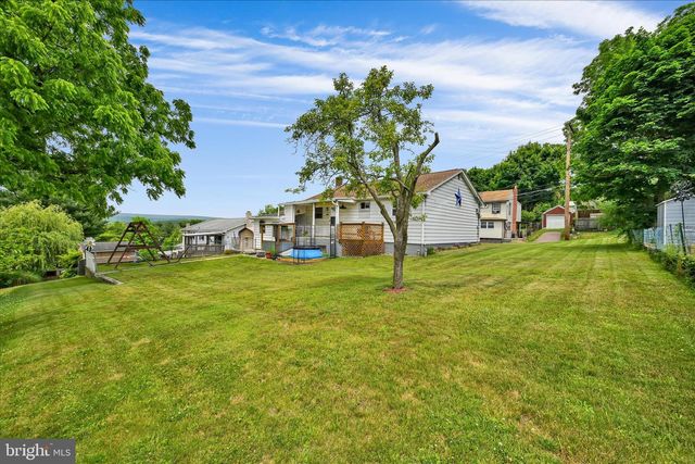 802 N 16TH ST, Pottsville, PA 17901