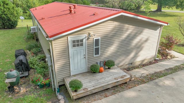 2795 S Range Road, Knox, IN 46534
