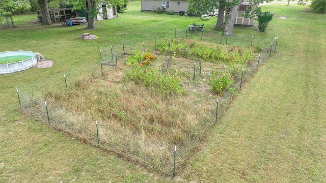 2795 S Range Road, Knox, IN 46534