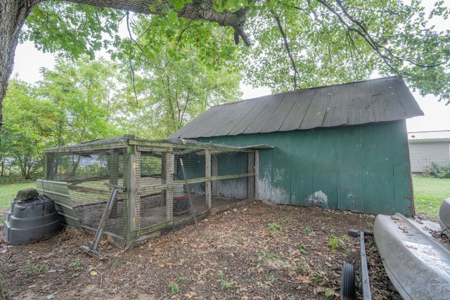 2795 S Range Road, Knox, IN 46534