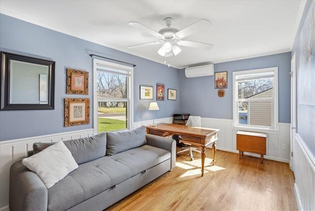 5517 W 70th Street, Prairie Village, KS 66208