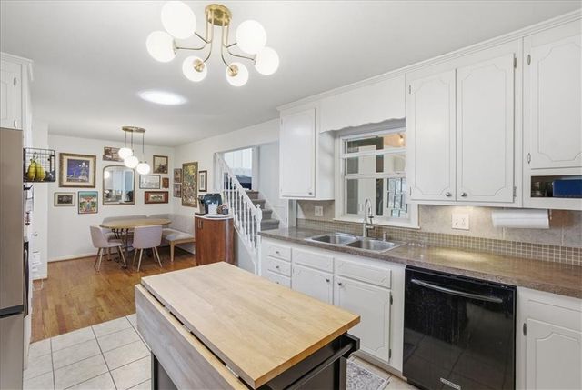 5517 W 70th Street, Prairie Village, KS 66208