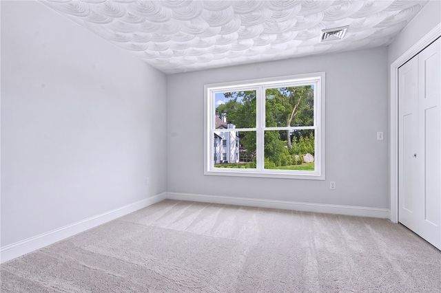 18 Koutsogiane Drive, Cranston, RI 02920