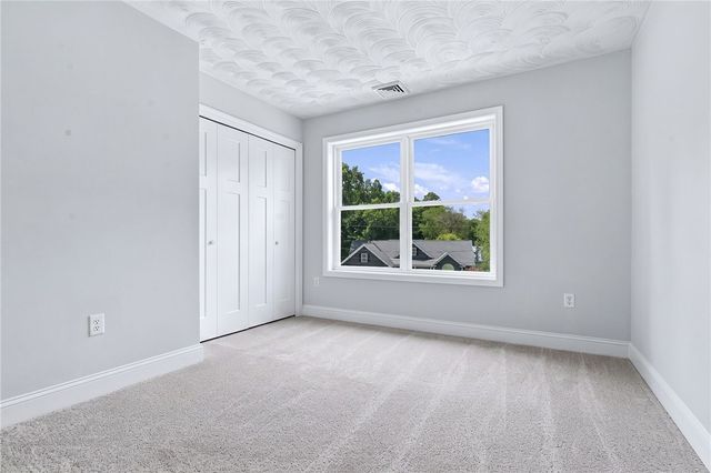18 Koutsogiane Drive, Cranston, RI 02920