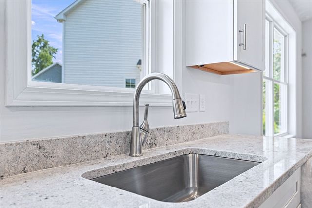 18 Koutsogiane Drive, Cranston, RI 02920