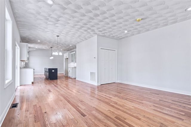 18 Koutsogiane Drive, Cranston, RI 02920