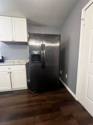 210 Kean, Ladonia, TX 75449