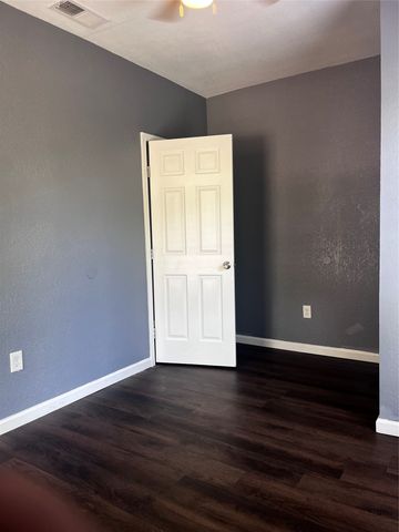 210 Kean, Ladonia, TX 75449