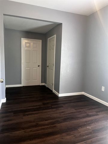 210 Kean, Ladonia, TX 75449