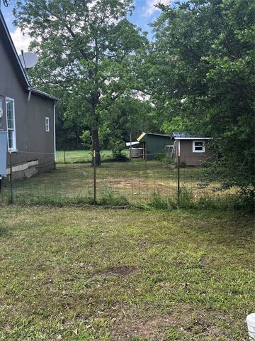 210 Kean, Ladonia, TX 75449