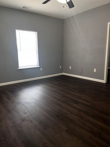 210 Kean, Ladonia, TX 75449
